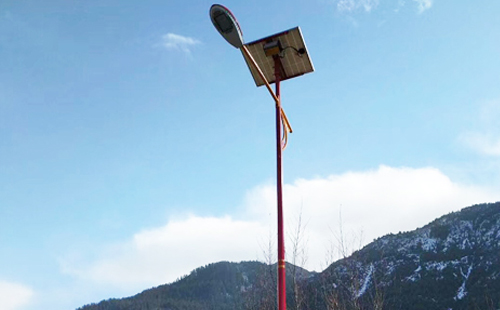 如何选择高质量的阿勒泰太阳能路灯材料：全方位指南