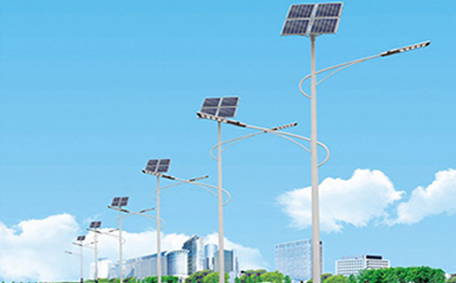 北方冬季阿勒泰太阳能路灯的保养要点