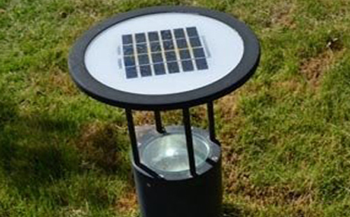 别墅庭院氛围营造：阿勒泰草坪灯选型与布光技巧