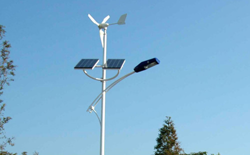 城市升级选阿勒泰智慧路灯：5G基站整合方案