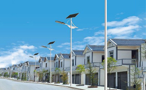 阿勒泰太阳能路灯配置与在乡村道路照明中的应用